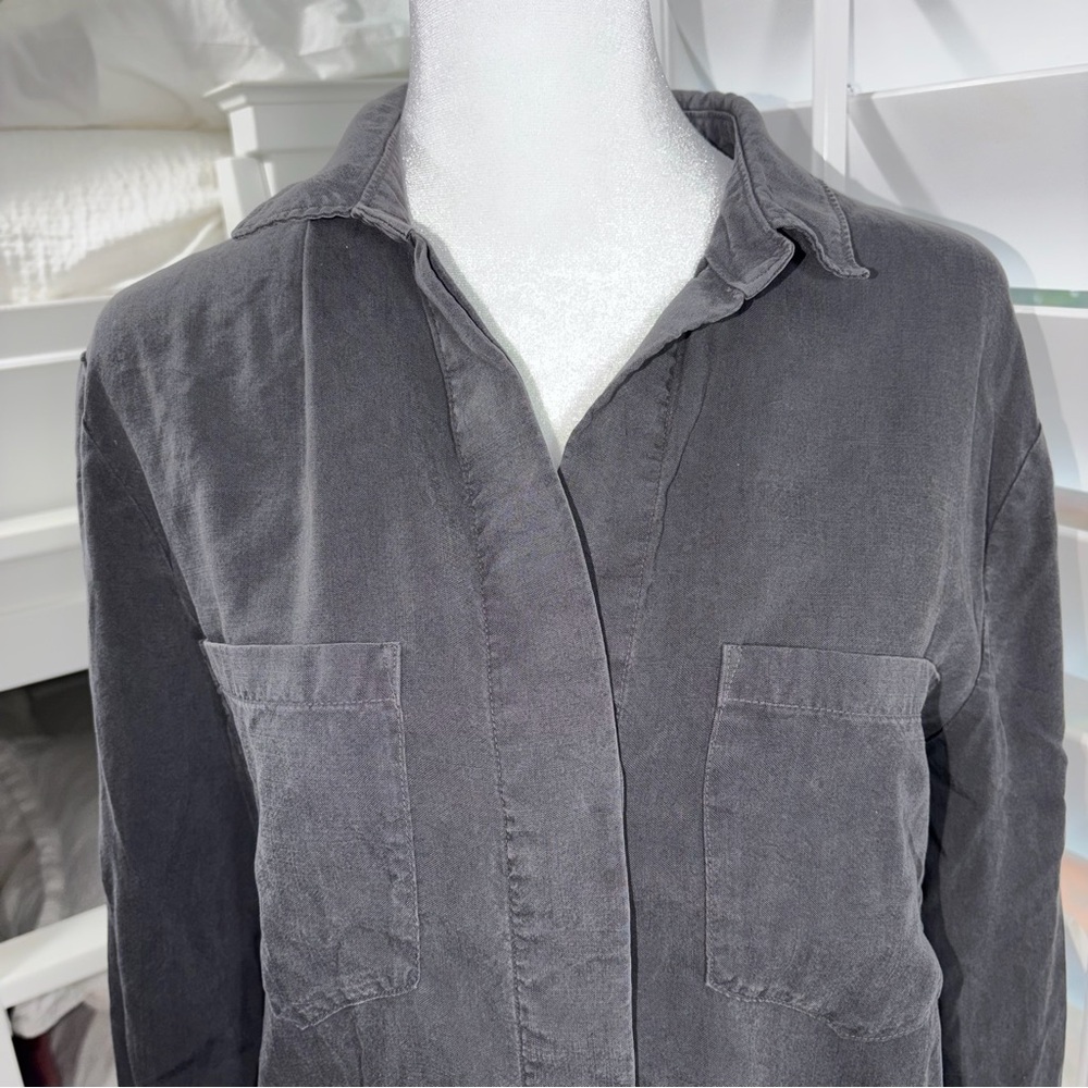 Cloth & Stone Anthropologie Gray Button-Up Shirt (S)